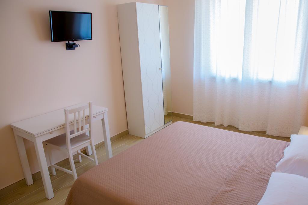 Gleda Rooms In The Square Pompei Room photo